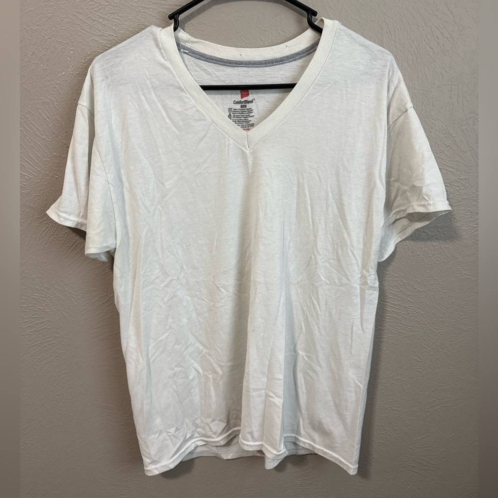 Men’s White Tee